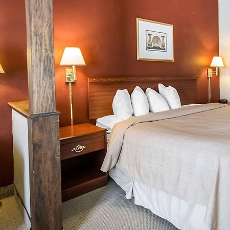 Quality Inn & Suites Elizabethtown Kültér fotó