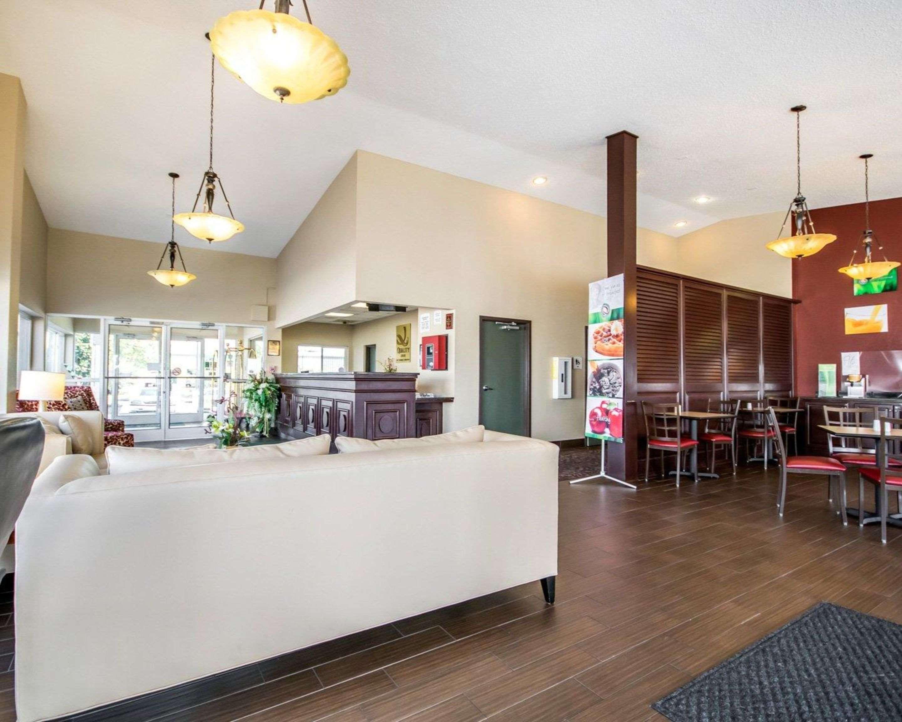 Quality Inn & Suites Elizabethtown Kültér fotó